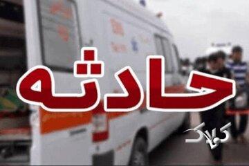 مرگ تلخ ۳ کودک همراه پدر و مادر و عمهشان در یک صحنه/ پراید زیر کامیون له شد