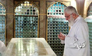 فعال سیاسی چپگرای ایرانی و عضو سابق چریک های فدایی خلق از آیت الله سیدعلی خامنهای نوشت؛ تصوراتمان درست از آب در نیامد
