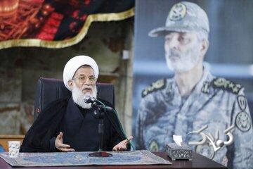 رئیس سازمان عقیدتی سیاسی ارتش: شهادت رهبر انقلاب میتواند زمینهساز وحدت و بیداری جهان اسلام باشد