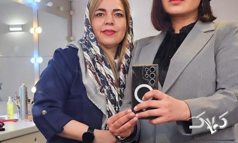 سانیا سالاری و مادرش