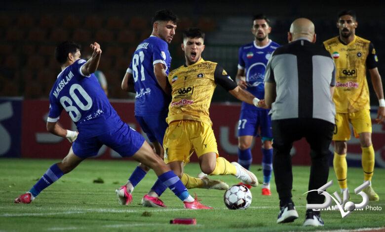 تصاویر بازی استقلال 2 - 0 سپاهان