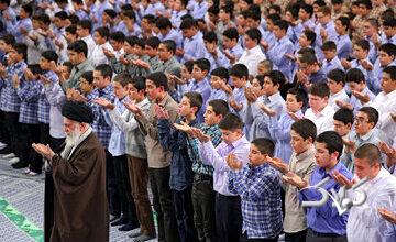 عللی که باعث دور شدن فرزندان از نماز میشود