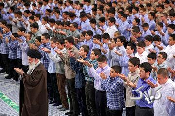 عللی که باعث دور شدن فرزندان از نماز میشود