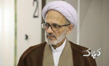 کسی که با مردم فقیر مانند پدر و مادرش رفتار می کرد