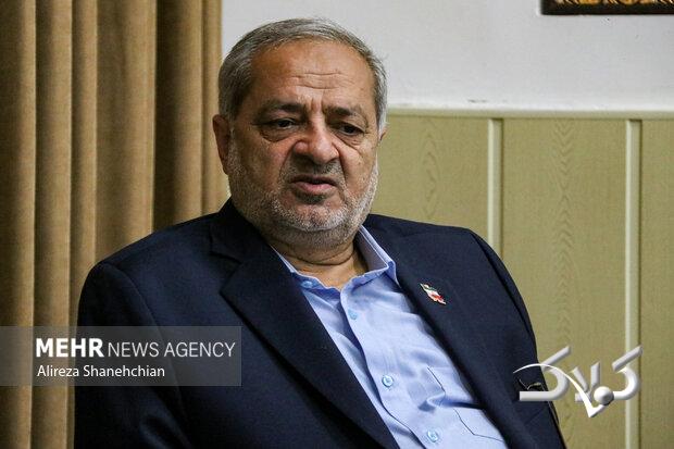 کاظمی: مدارس غیردولتی را حذف میکنیم